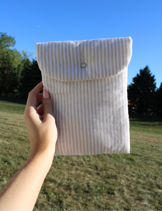 Book Lover Embroidered E-Reader Sleeve - Cream