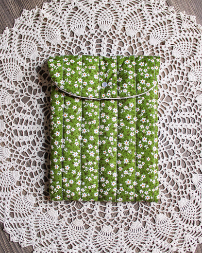 Kindle Sleeve - Green Daisies