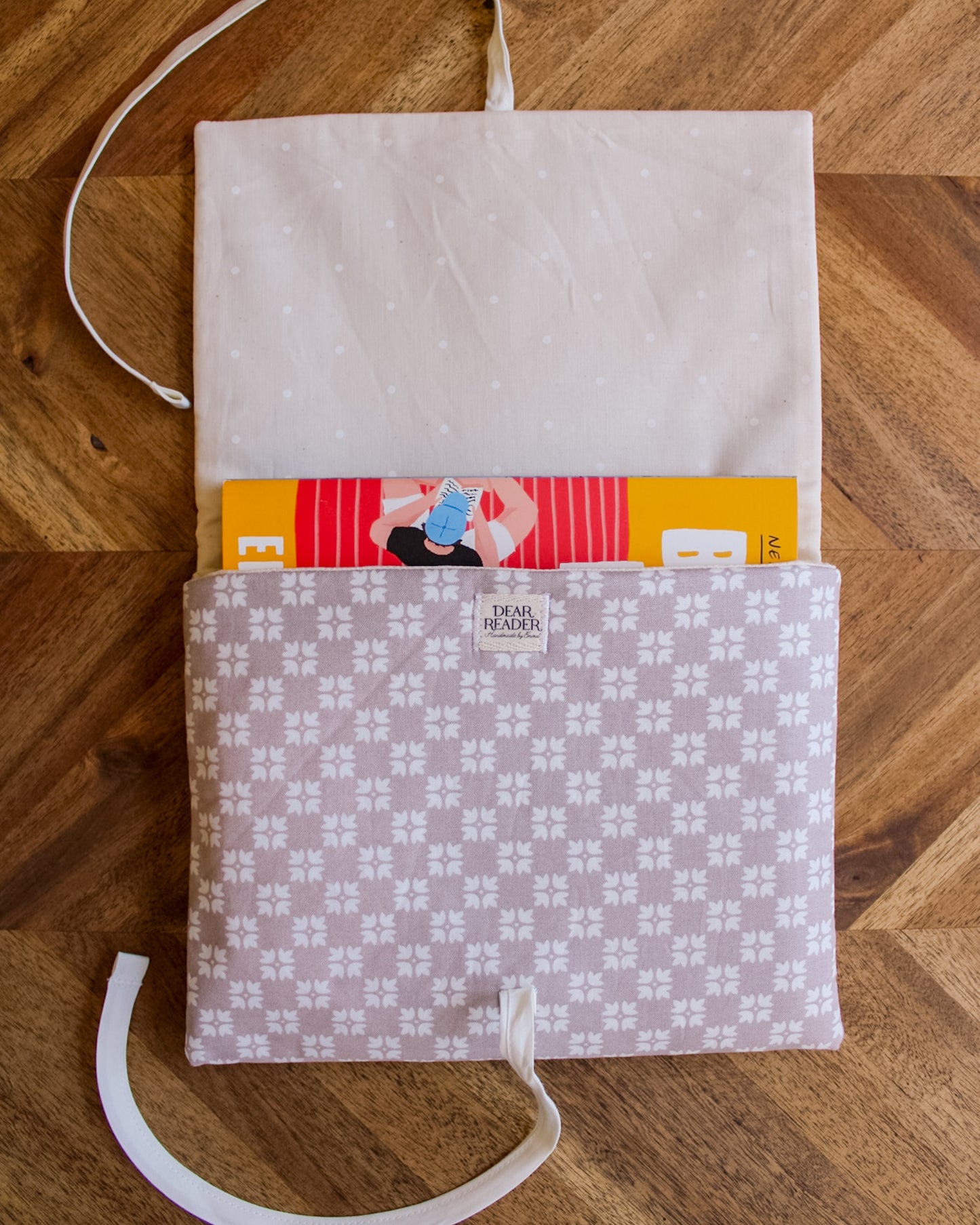 Book Sleeve - Quilt Check