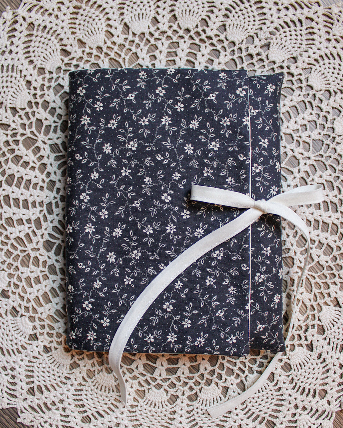 NEW Book Sleeve - Midnight Floral