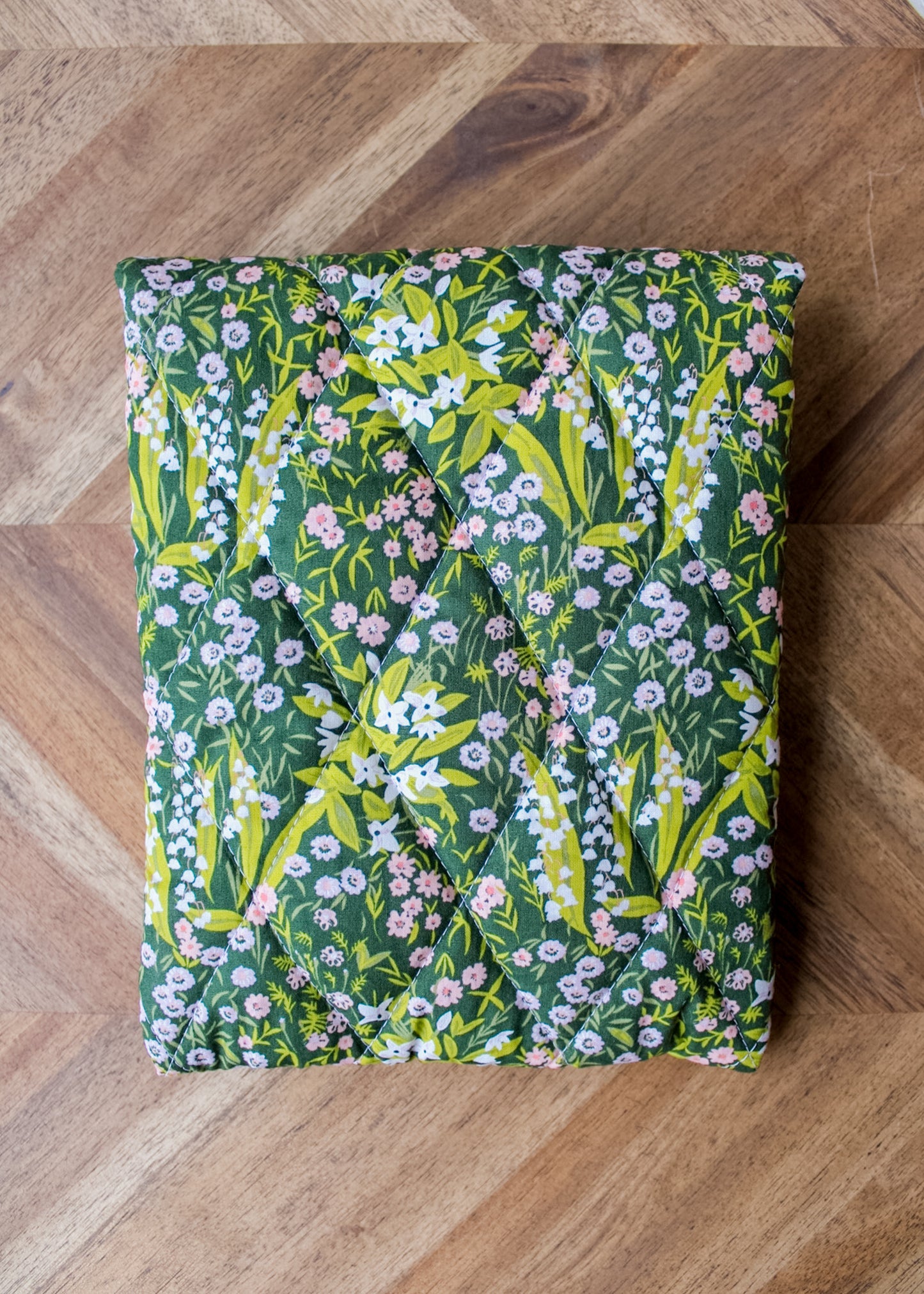 Quilted E-Reader Sleeve - Spring Blooms