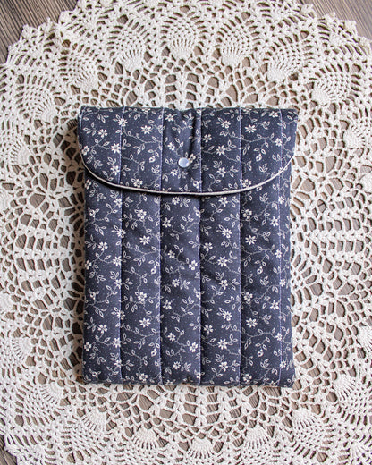 Kindle Sleeve - Midnight Floral