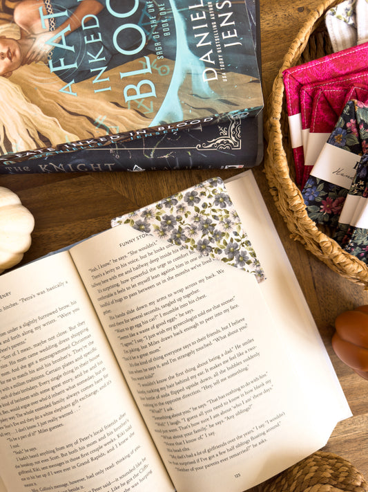 Page Corner Fabric Bookmark - Fall/Winter