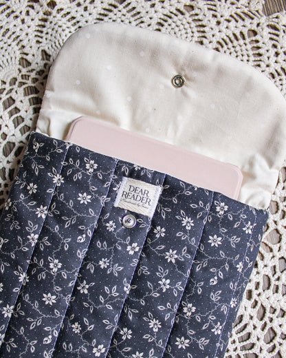 Kindle Sleeve - Midnight Floral