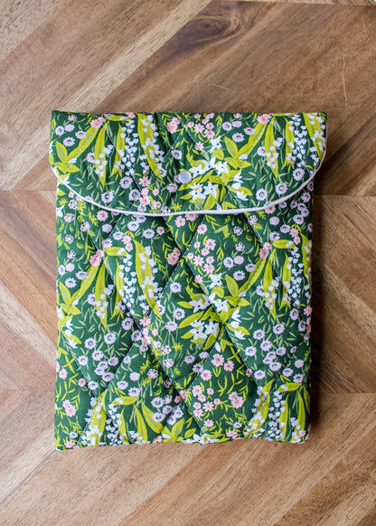 Quilted E-Reader Sleeve - Spring Blooms